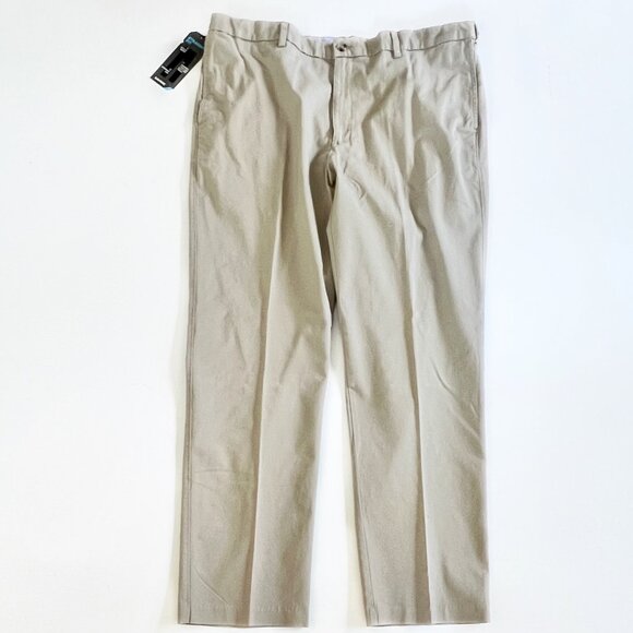 NWT Savane Ultimate Performance Khaki Pants Mens Straight Fit Flat Front 40X32 - Picture 1 of 3